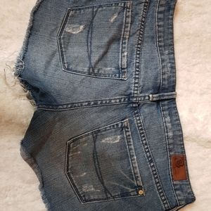 Bullhead short size 7